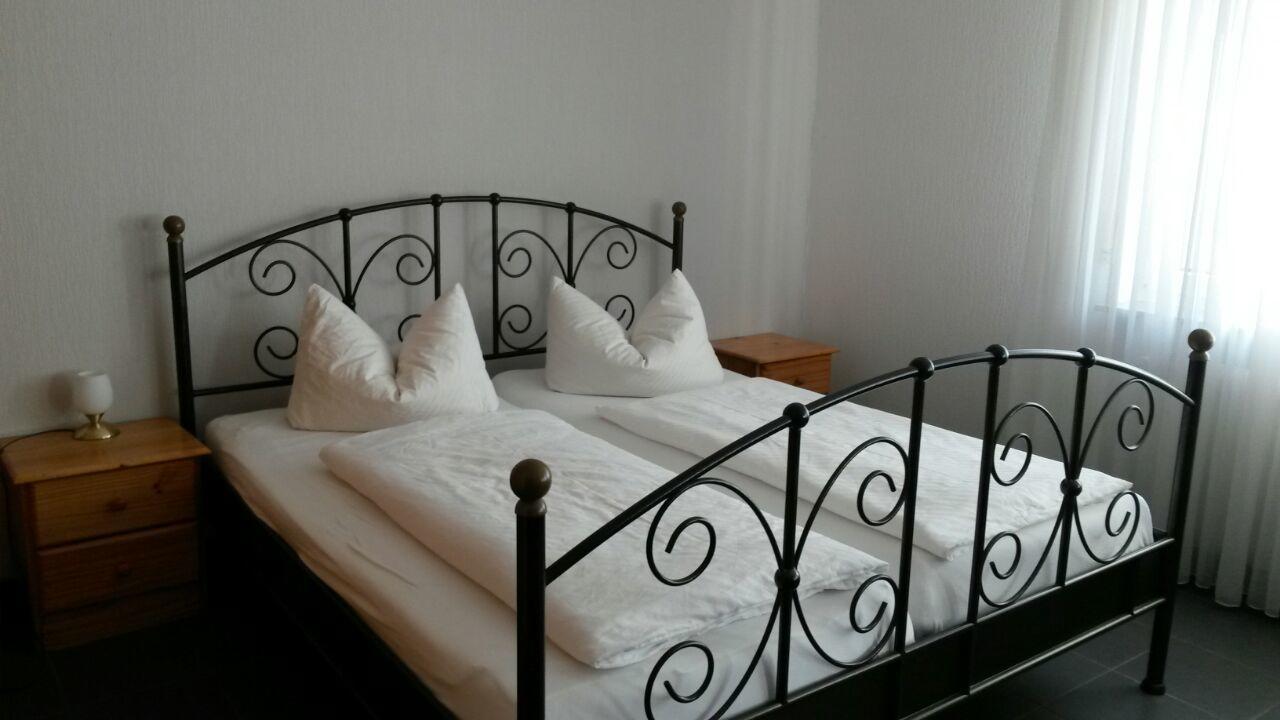 Hotel Gasthof Ratstube Kirchheim unter Teck Bagian luar foto